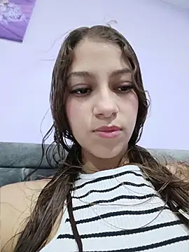 Vanneskk online show from June 2026 09:07:02 PM