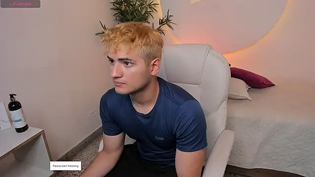 Snapshot of KaelSwitch chatting on January 2026 08:12:01 PM KaelSwitch online show from January 2026 08:12:01 PM