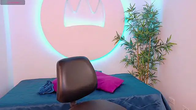 Snapshot of KaelSwitch chatting on January 2026 08:21:01 PM KaelSwitch online show from January 2026 08:21:01 PM