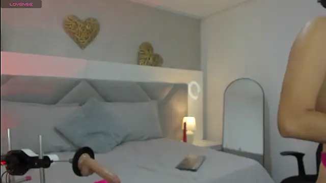 Valery jame online show from February 2026 07:29:01 PM