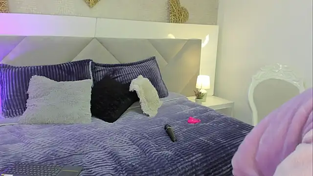 Valery jame online show from April 2026 06:54:02 PM