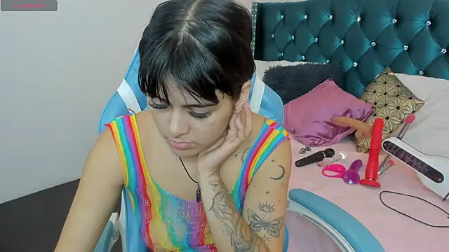 Snapshot of Valery_jame chatting on June 2026 07:58:02 PM Valery jame online show from June 2026 07:58:02 PM