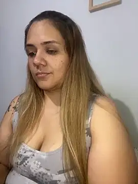 LoreinnFox online show from April 2026 03:57:02 AM