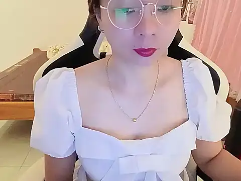 Snapshot of BabyDoll1999 chatting on July 2026 11:27:01 AM BabyDoll1999 online show from July 2026 11:27:01 AM