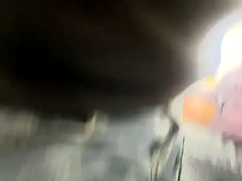 qiqi2000 online show from December 2025 01:16:02 PM