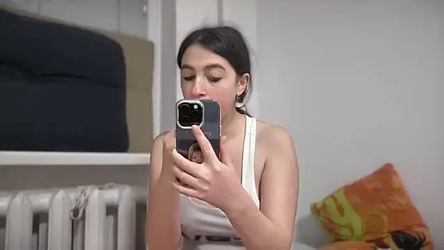 Aphr0ditee online show from March 2026 10:04:02 PM