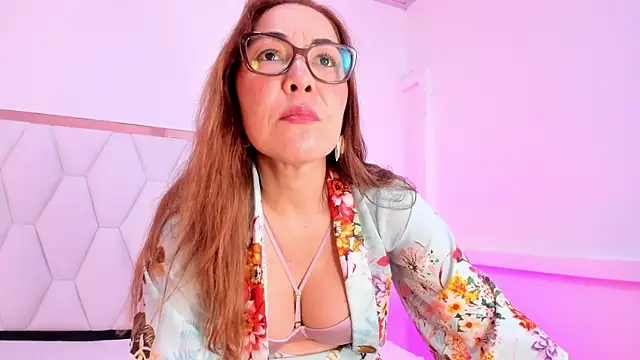 AnnaJaimes online show from July 2026 12:25:02 AM