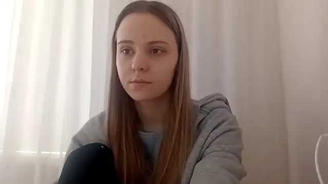 Snapshot of CrackShirker chatting on February 2026 07:19:01 AM CrackShirker online show from February 2026 07:19:01 AM