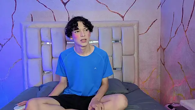 SthepanodiMonaco online show from March 2026 03:17:01 AM