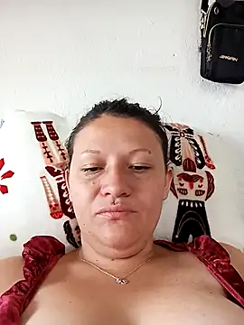 Snapshot of Kattiia1 chatting on December 2025 06:35:02 PM Kattiia1 online show from December 2025 06:35:02 PM