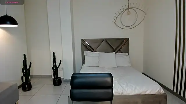 AmbarOwens online show from January 2026 05:12:01 AM