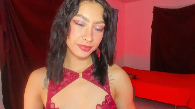 Snapshot of Ounla_Sweet chatting on May 2026 07:25:02 AM Ounla Sweet online show from May 2026 07:25:02 AM