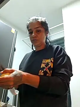 Snapshot of sweetCatallina chatting on February 2026 09:50:01 AM sweetCatallina online show from February 2026 09:50:01 AM