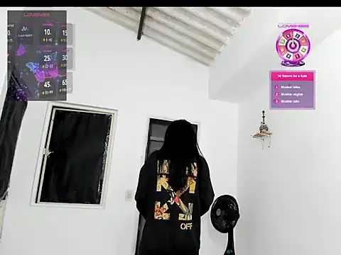Snapshot of sweetCatallina chatting on May 2026 10:24:02 AM sweetCatallina online show from May 2026 10:24:02 AM