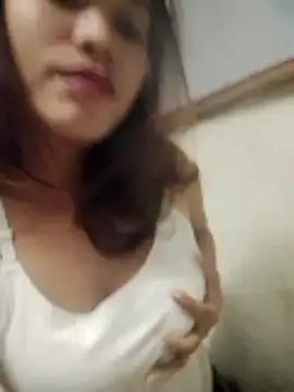 Lovely aprilxx online show from April 2026 03:35:01 PM