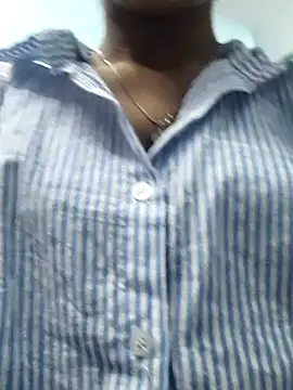 Snapshot of Isha_Liha chatting on November 2025 11:46:02 AM Isha Liha online show from November 2025 11:46:02 AM