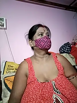 Snapshot of me-pari-hu chatting on April 2026 04:42:02 PM me-pari-hu online show from April 2026 04:42:02 PM