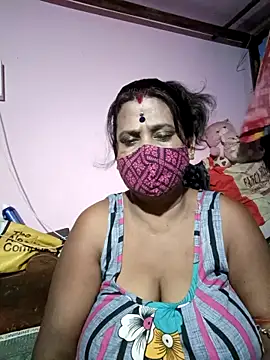 Snapshot of me-pari-hu chatting on April 2026 04:16:02 PM me-pari-hu online show from April 2026 04:16:02 PM