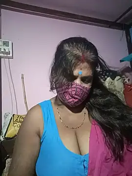 Snapshot of me-pari-hu chatting on May 2026 05:55:02 PM me-pari-hu online show from May 2026 05:55:02 PM