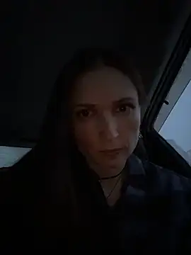 ZaraHill online show from December 2025 02:28:01 AM