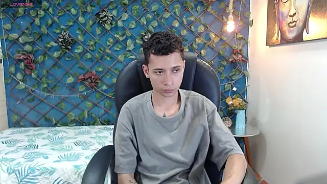 LucassSmith11 online show from April 2026 07:04:02 PM