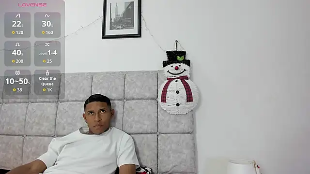 sofiia smith  online show from December 2025 08:47:02 PM