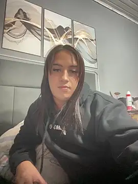 Snapshot of larysinha chatting on June 2026 10:37:01 PM larysinha online show from June 2026 10:37:01 PM