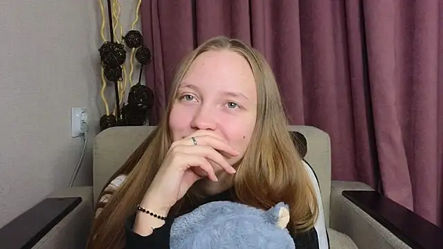 BibiStapler online show from December 2025 07:10:01 PM