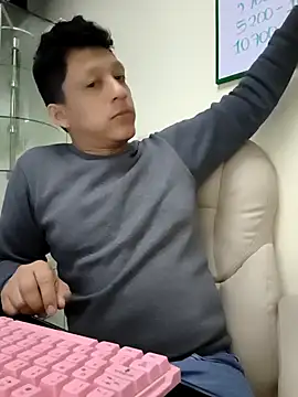 KairoStormX online show from December 2025 09:30:01 PM