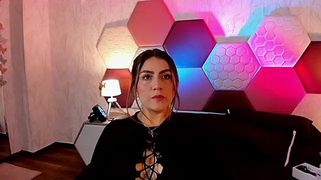 AriaRous online show from June 2026 12:18:02 PM