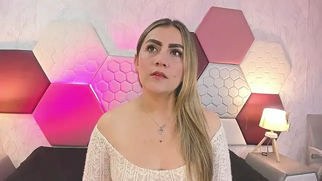 Snapshot of AriaRous chatting on June 2026 02:29:01 PM AriaRous online show from June 2026 02:29:01 PM