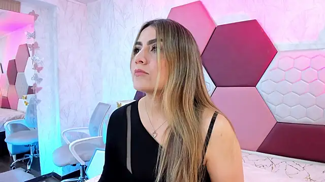 Snapshot of AriaRous chatting on July 2026 03:29:02 PM AriaRous online show from July 2026 03:29:02 PM