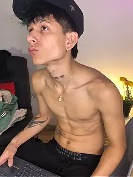 Jake beach  online show from January 2026 01:32:01 AM