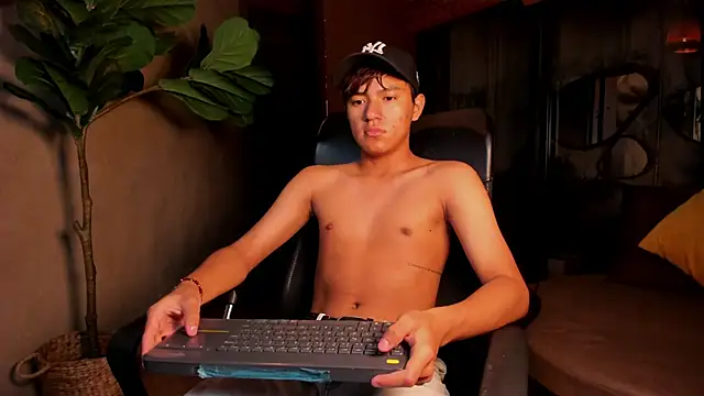 isaac grimm online show from March 2026 03:34:02 AM