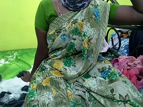 Snapshot of tamil_sumathi chatting on June 2026 05:18:01 AM tamil sumathi online show from June 2026 05:18:01 AM