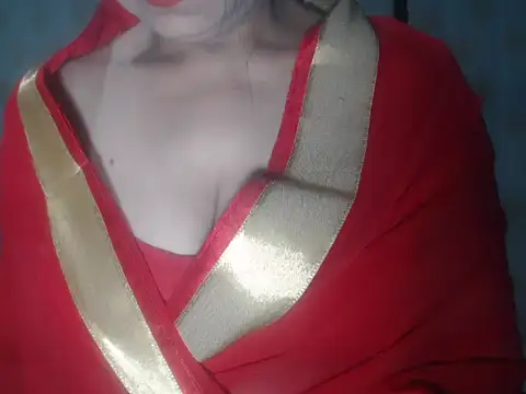 Hotronita123 online show from January 2026 05:15:01 PM