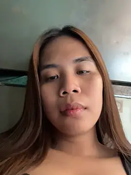 Margaux4U online show from April 2026 07:24:01 AM