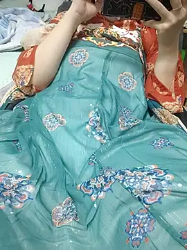 miniiceyya online show from April 2026 05:41:02 PM