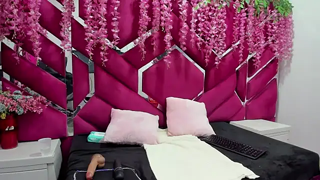 Alexa Sanz online show from April 2026 08:32:01 PM