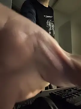 DanWolverin online show from June 2026 10:26:01 PM