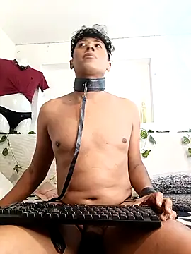 Varek biglatin dick online show from December 2025 01:24:01 AM