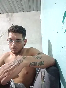 macarywillm online show from April 2026 06:19:01 AM