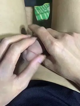 anh-soi123 online show from April 2026 04:18:01 PM