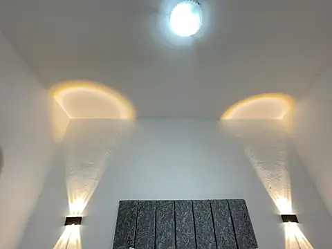 Mia Allenn online show from March 2026 12:24:02 PM