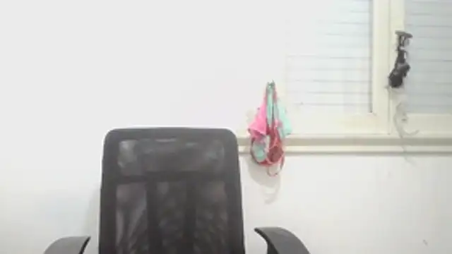 Darkytah online show from January 2026 01:48:02 PM