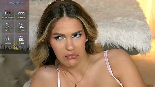 ChloeVelvetx online show from April 2026 01:42:02 AM