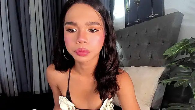 Snapshot of asianpetiteprincess chatting on May 2026 08:04:02 PM asianpetiteprincess online show from May 2026 08:04:02 PM