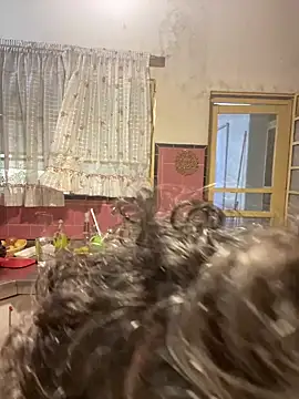 Petebulimia online show from February 2026 03:09:01 PM