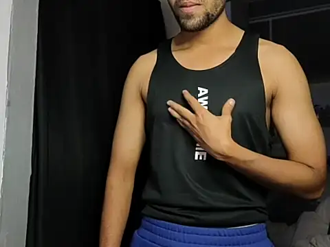 Snapshot of fitboy_xxx chatting on December 2025 10:15:02 PM fitboy xxx online show from December 2025 10:15:02 PM