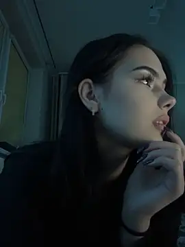 Snapshot of KaroSweet69 chatting on December 2025 09:31:02 PM KaroSweet69 online show from December 2025 09:31:02 PM